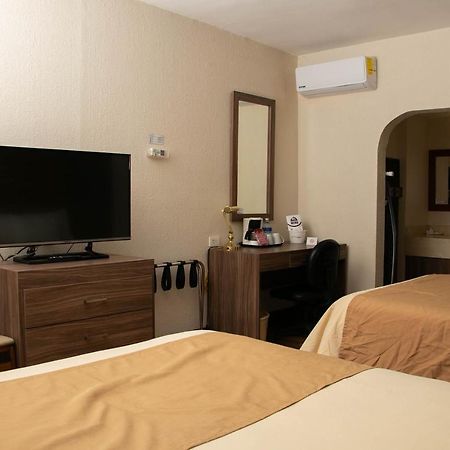 Best Western Cumbres Inn Cd. Cuauhtemoc Экстерьер фото
