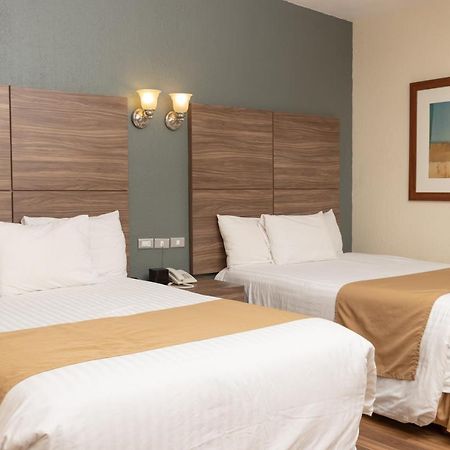 Best Western Cumbres Inn Cd. Cuauhtemoc Экстерьер фото