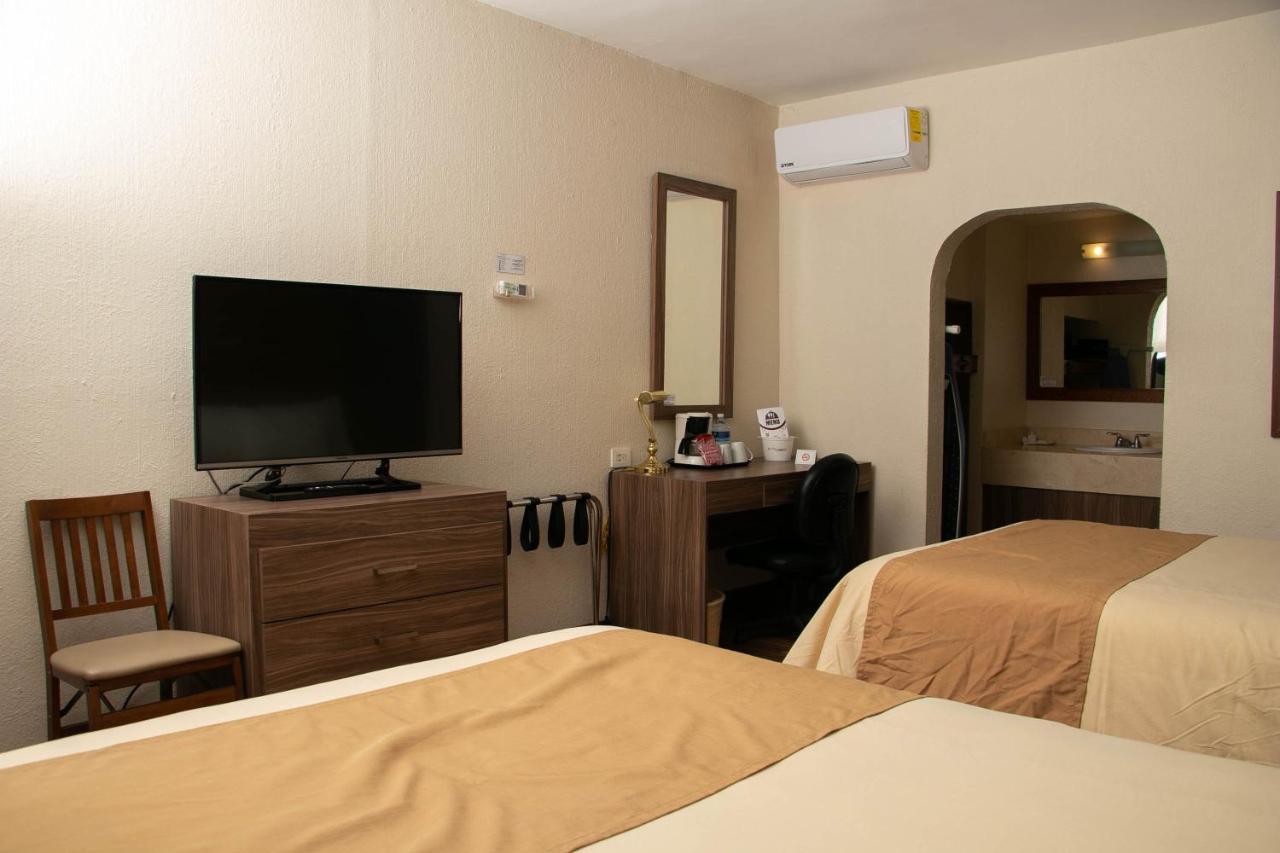 Best Western Cumbres Inn Cd. Cuauhtemoc Экстерьер фото