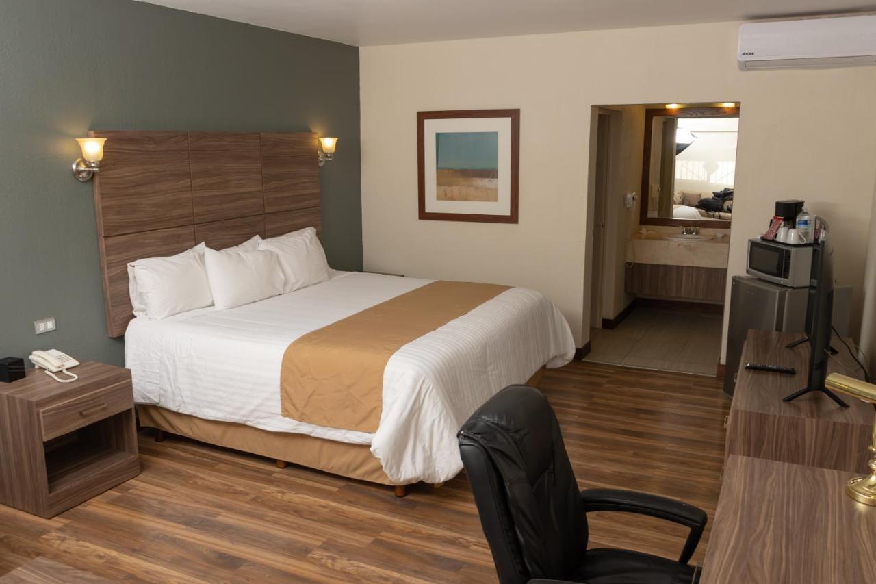 Best Western Cumbres Inn Cd. Cuauhtemoc Экстерьер фото