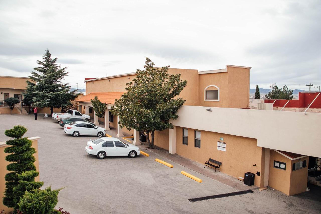 Best Western Cumbres Inn Cd. Cuauhtemoc Экстерьер фото